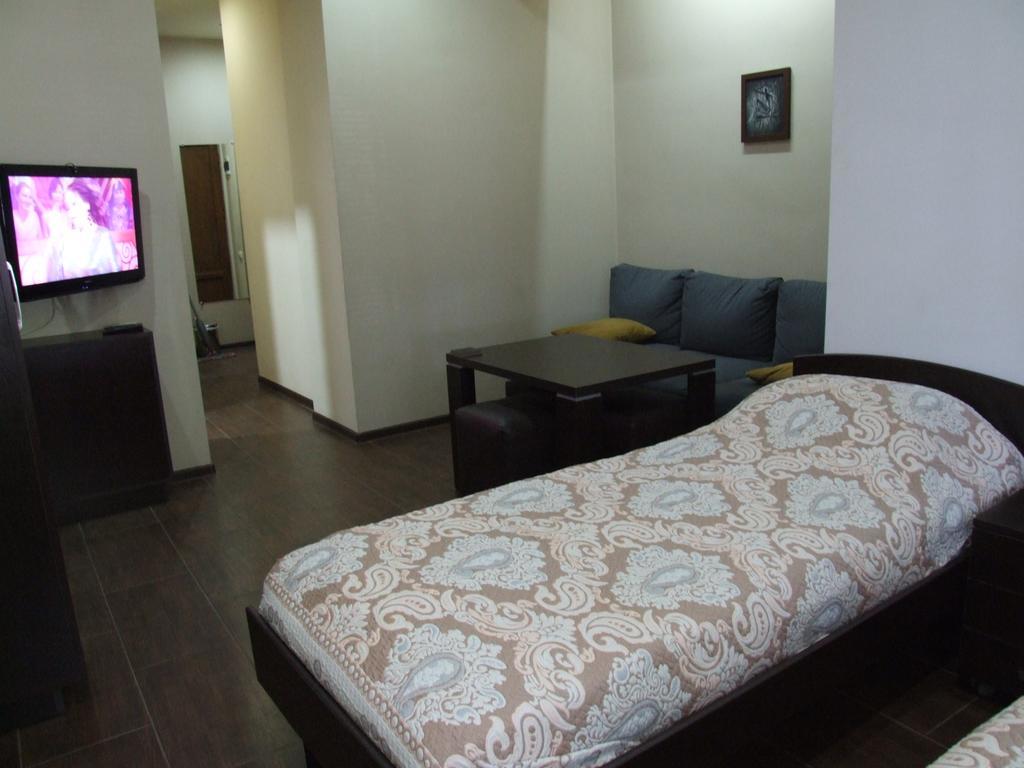 Apartment Paronyan 22 เยเรวาน ภายนอก รูปภาพ